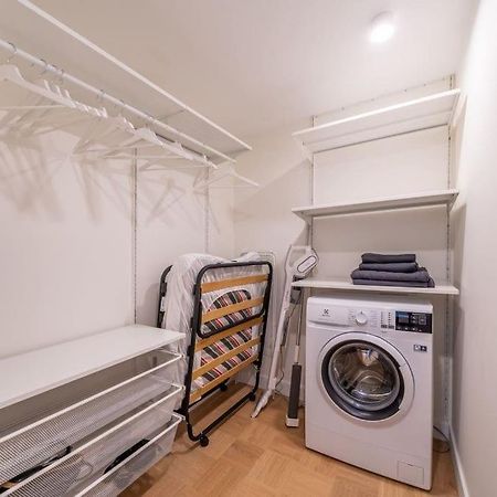 Appartamento Designer Loft In The City Center Riga Esterno foto