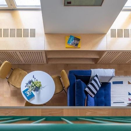 Appartamento Designer Loft In The City Center Riga Esterno foto