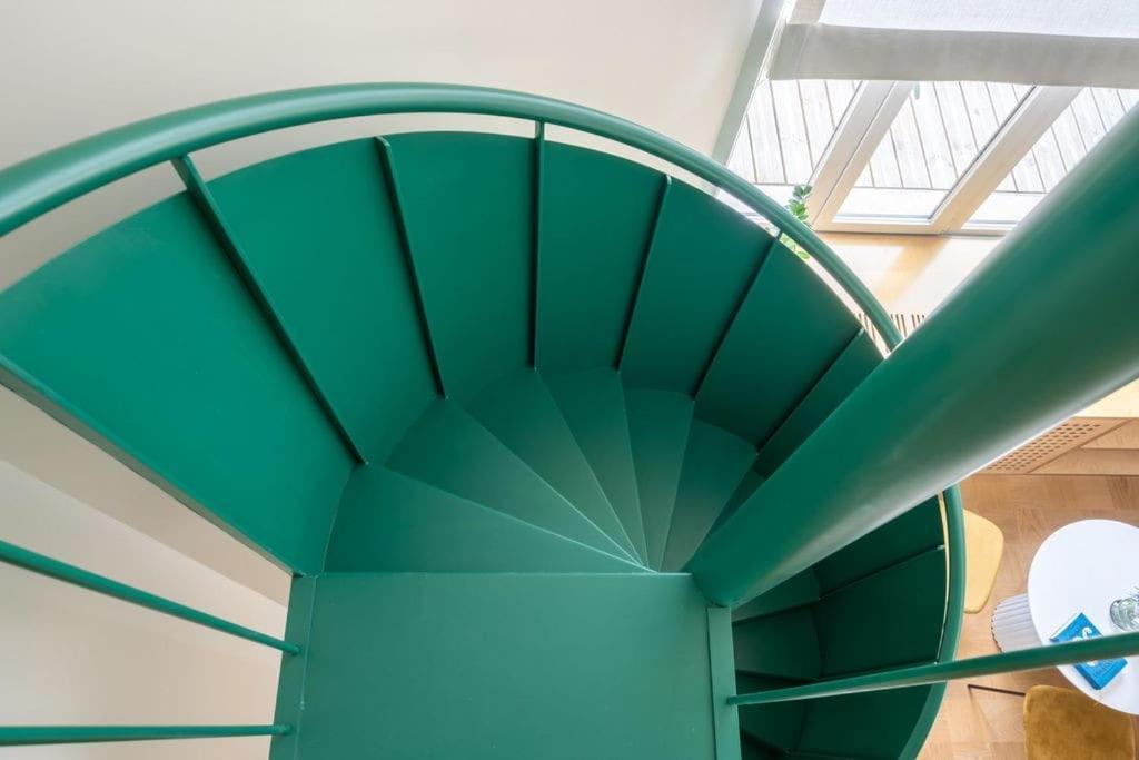 Appartamento Designer Loft In The City Center Riga Esterno foto