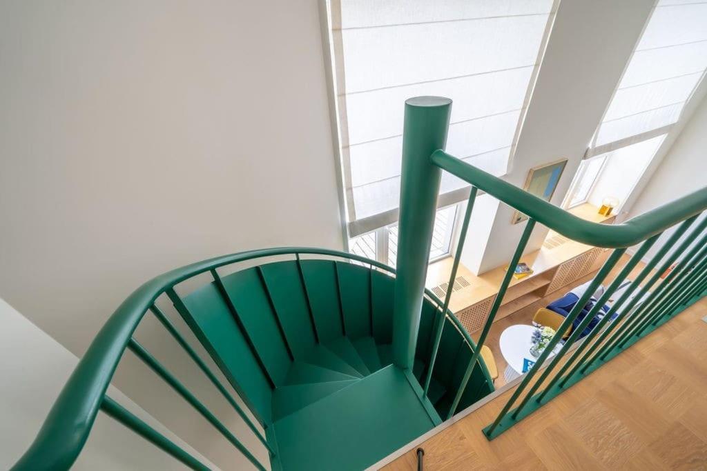 Appartamento Designer Loft In The City Center Riga Esterno foto