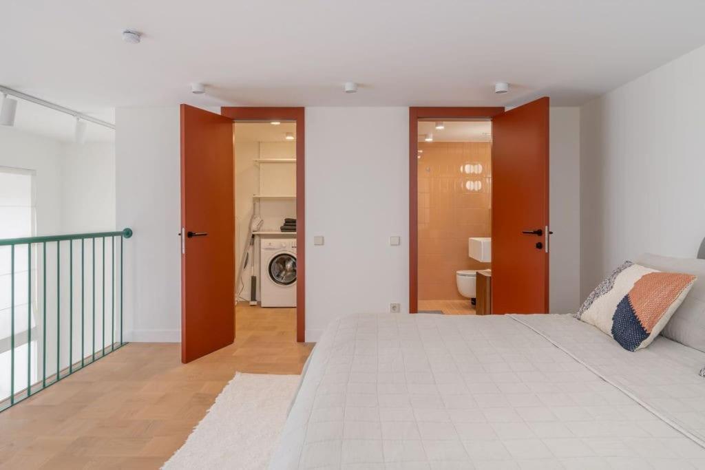 Appartamento Designer Loft In The City Center Riga Esterno foto