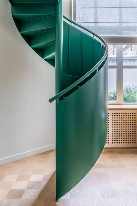 Appartamento Designer Loft In The City Center Riga Esterno foto